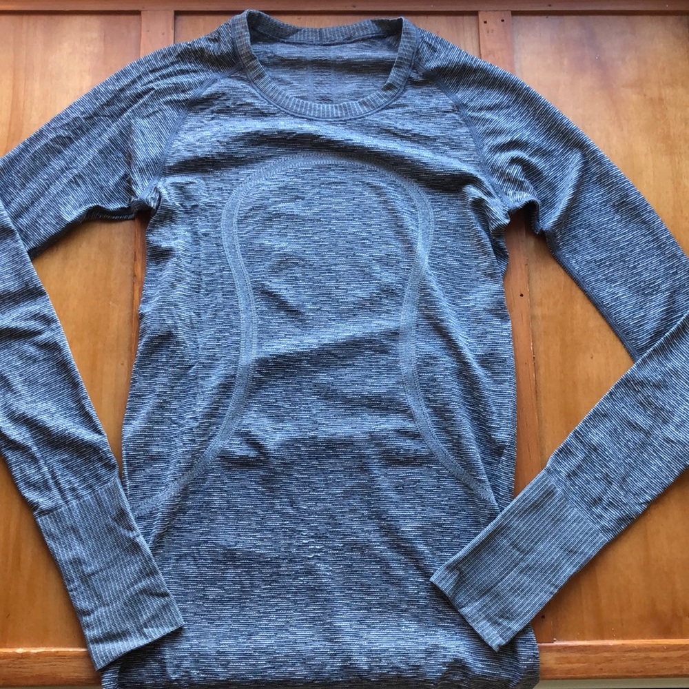 Lululemon Heathered long sleeve